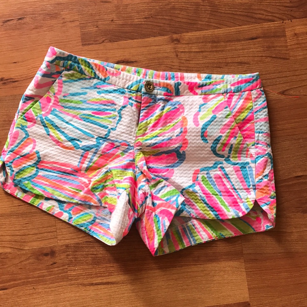 LILLY PULITZER SHORTS SIZE 00